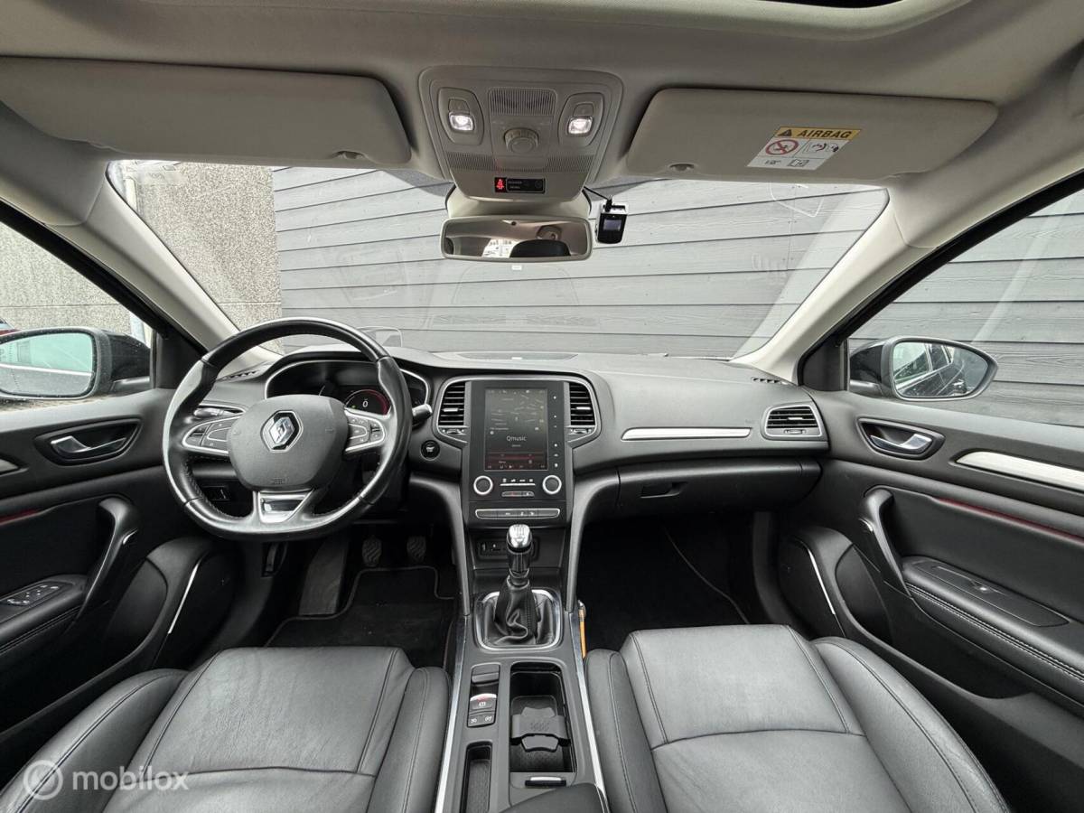 Renault Mégane Estate Renault Megane Estate 1.2 TCe Bose Pano.dak/Camera/LED/Clima