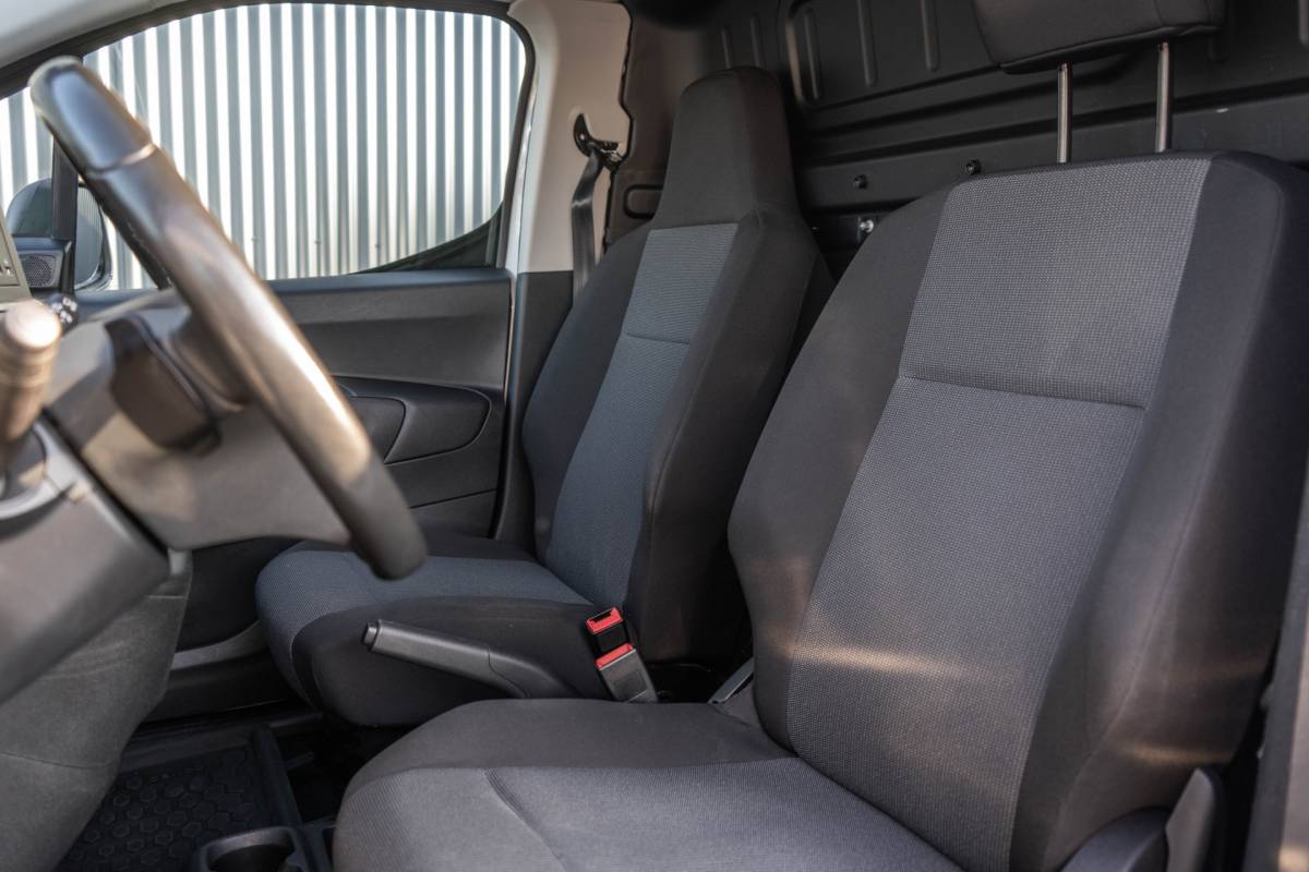 Opel Combo Opel Combo **1.5D L1H1 | Cruise | Airco | Automaat | Stuurverw. | Schuifdeur**