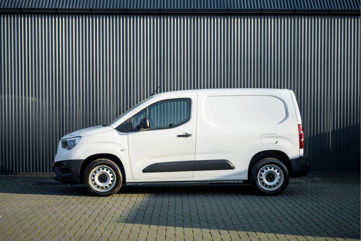 Opel Combo Opel Combo **1.5D L1H1 | Cruise | Airco | Automaat | Stuurverw. | Schuifdeur**