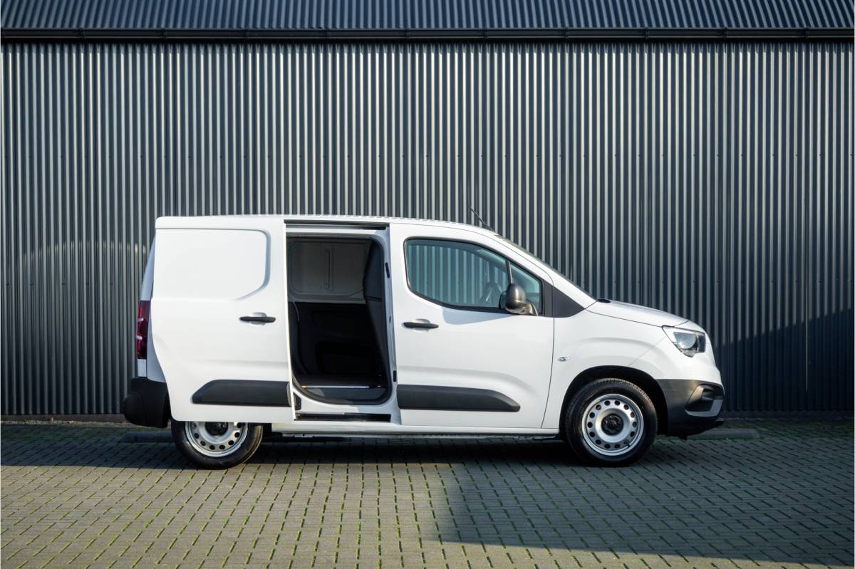 Opel Combo Opel Combo **1.5D L1H1 | Cruise | Airco | Automaat | Stuurverw. | Schuifdeur**