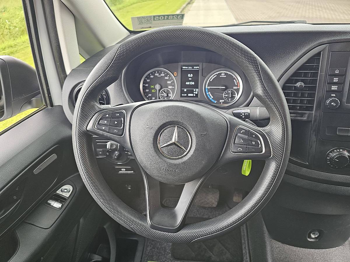 Mercedes-Benz eVito MERCEDES-BENZ EVITO 66kwh wltp 292 kms