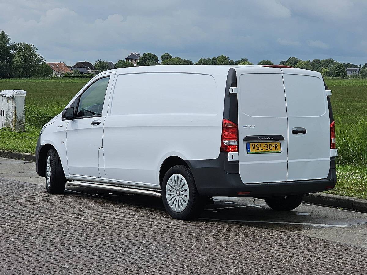 Mercedes-Benz eVito MERCEDES-BENZ EVITO 66kwh wltp 292 kms