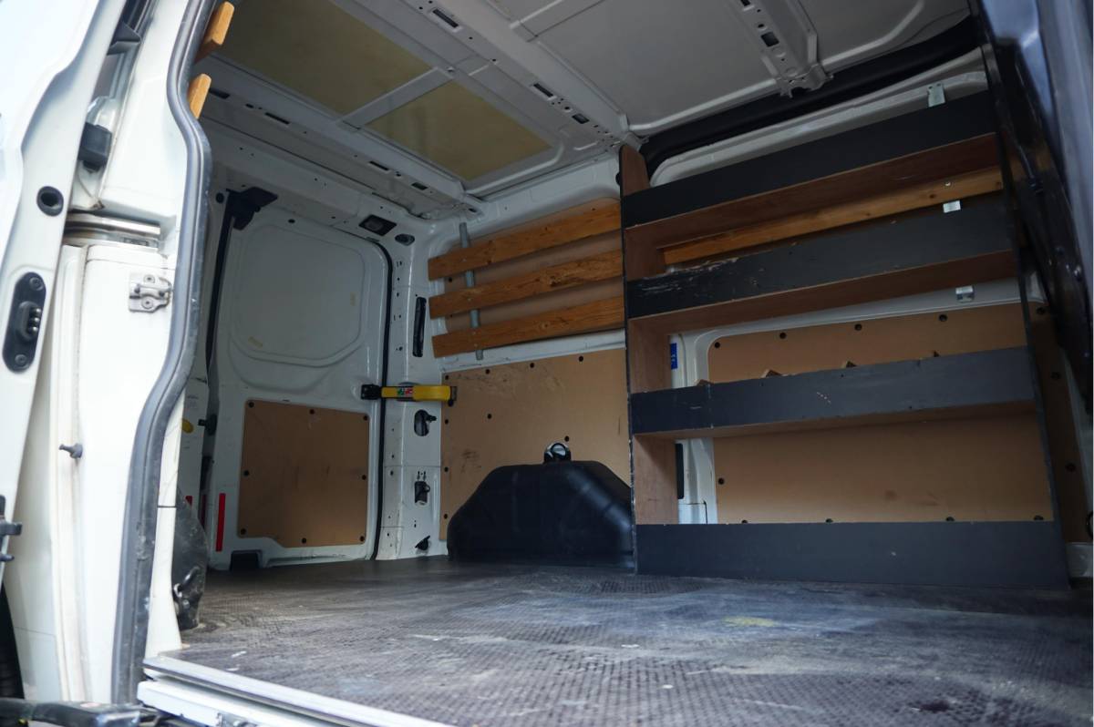 Ford Transit Custom Ford Transit Custom 270 2.2 TDCI L1H1 Trend * NIEUWE MOTOR/ TURBO/ INJECTOREN/ KOPPELING/ DYNAMO  twv € 12.144,- * 3 persoons * NL AUTO