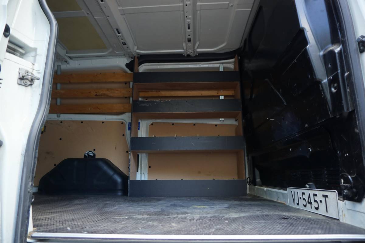 Ford Transit Custom Ford Transit Custom 270 2.2 TDCI L1H1 Trend * NIEUWE MOTOR/ TURBO/ INJECTOREN/ KOPPELING/ DYNAMO  twv € 12.144,- * 3 persoons * NL AUTO