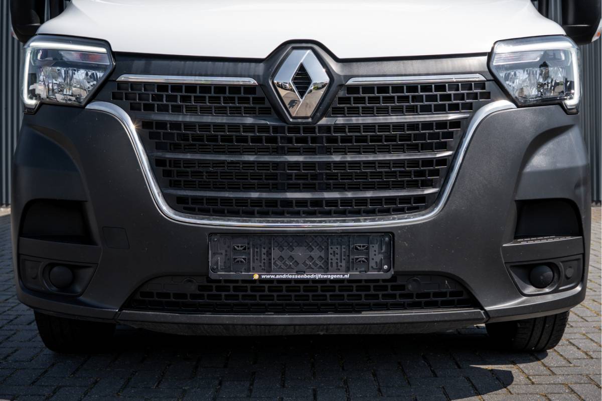 Renault Master Renault Master 2.3dCi | Bakwagen met Laadklep | LED | Carplay | Camera | Cruise