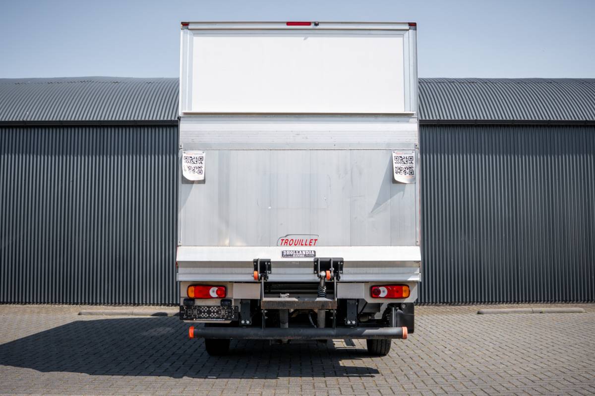 Renault Master Renault Master 2.3dCi | Bakwagen met Laadklep | LED | Carplay | Camera | Cruise