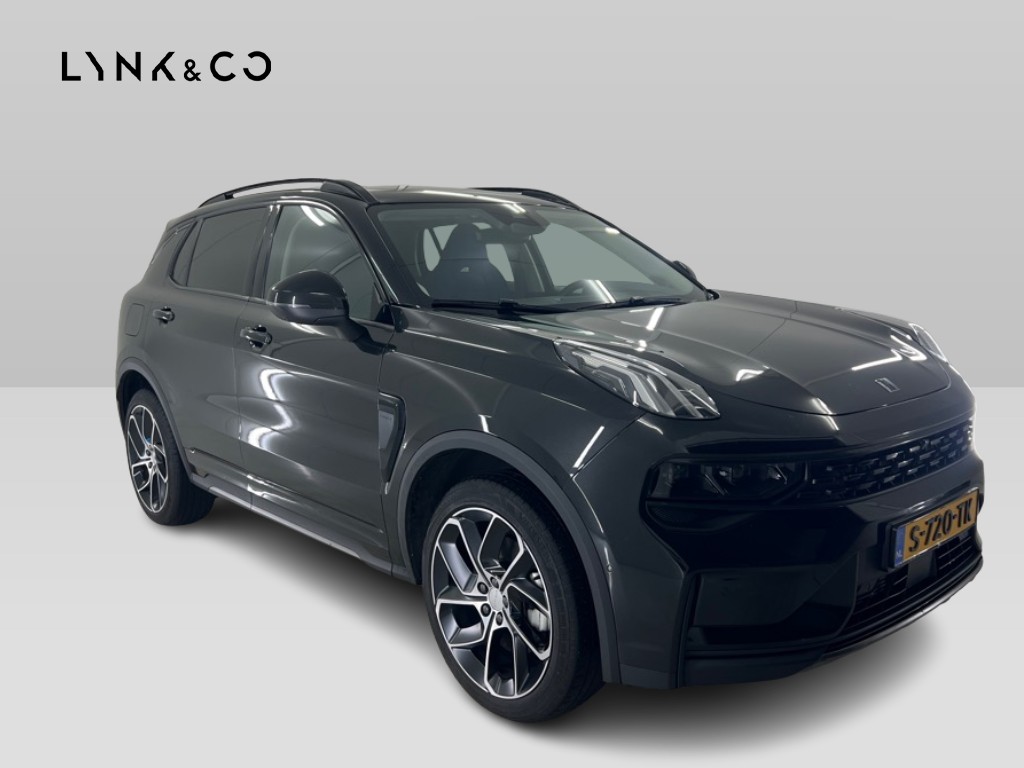 Lynk & Co 01 Lynk & Co 01 1.5 PHEV 262PK Black optic Adapt.Cruise 360° Cam Carplay Plug-in Stoelverw Vol opties!