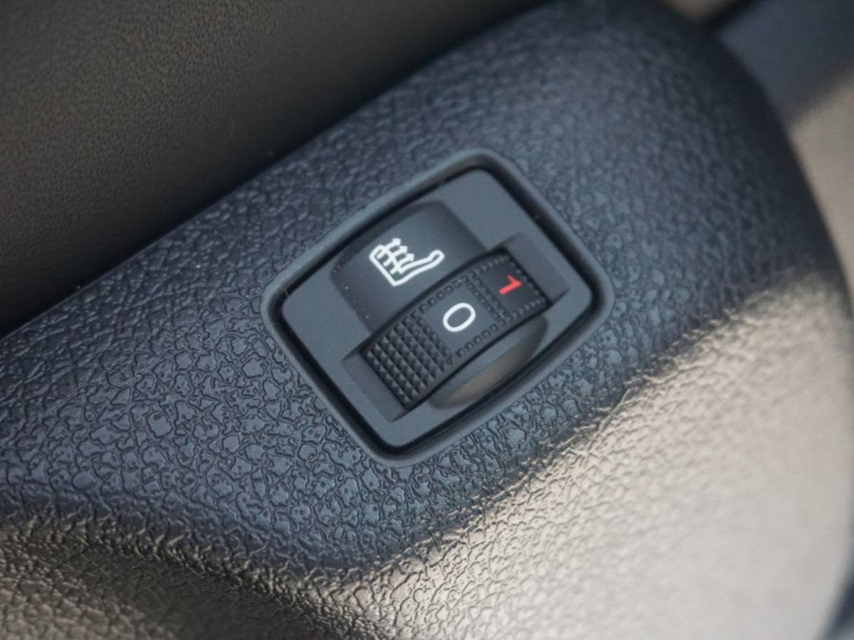 Opel Vivaro-e Opel Vivaro-e Dubbele Cabine 75kWh | STX Sport | Mooiste  bus van NL (!) | Lederen bekleding | Spoilerpakket | 18 inch Lichtmetalen velgen | Dynamic Comfort NAV Pakket | Winterpakket | 2x schuifdeur | Betimmering | Comfortstoelen |