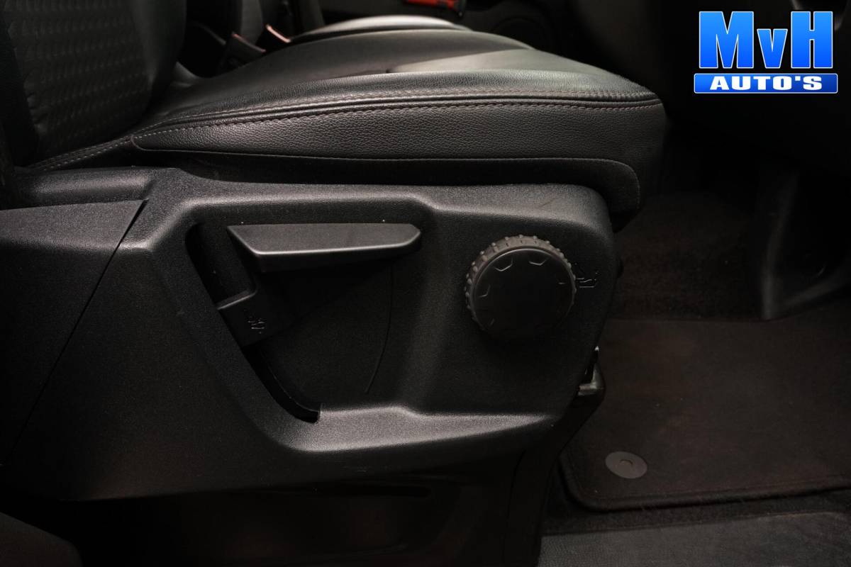 Ford Transit Custom Ford Transit Custom 320 2.0 TDCI L1H1 Sport DC|MARGE|BPM VRIJ