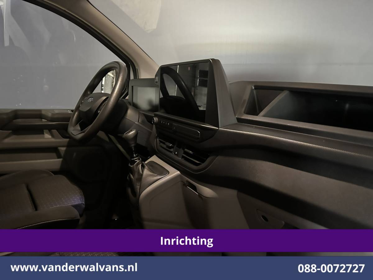 Ford Transit Custom Ford Transit Custom 2.0 TDCI 150pk L1H1 Inrichting Euro6 Airco | Camera | LED | Apple Carplay | Cruisecontrol Android Auto, 2590kg Trekhaak, Verwarmde voorruit, Stoelverwarming, Parkeersensoren, Dakdragers, Bijrijdersbank