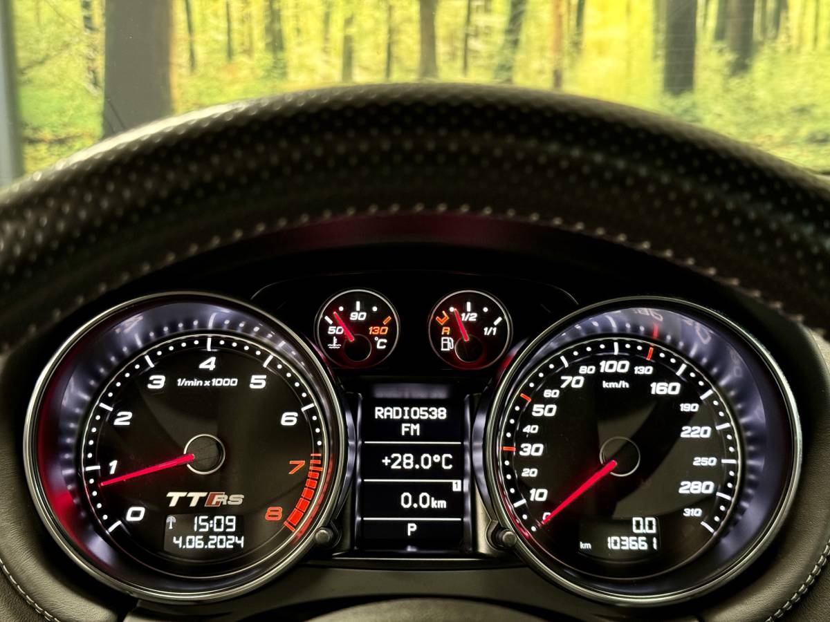 Audi TT RS Audi TT 2.5 T TT RS Plus Pro Line | 360 PK! | RS Seats | 20″ Licht Metaal | BOSE | Cruise Control | Rijmodus Regeling | Climate Control | Navigatie |