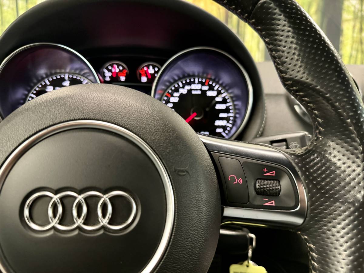 Audi TT RS Audi TT 2.5 T TT RS Plus Pro Line | 360 PK! | RS Seats | 20″ Licht Metaal | BOSE | Cruise Control | Rijmodus Regeling | Climate Control | Navigatie |