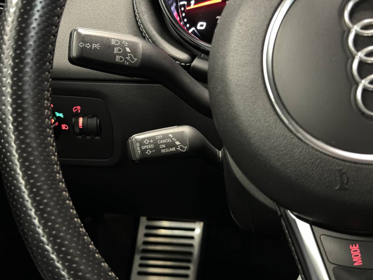 Audi TT RS Audi TT 2.5 T TT RS Plus Pro Line | 360 PK! | RS Seats | 20″ Licht Metaal | BOSE | Cruise Control | Rijmodus Regeling | Climate Control | Navigatie |