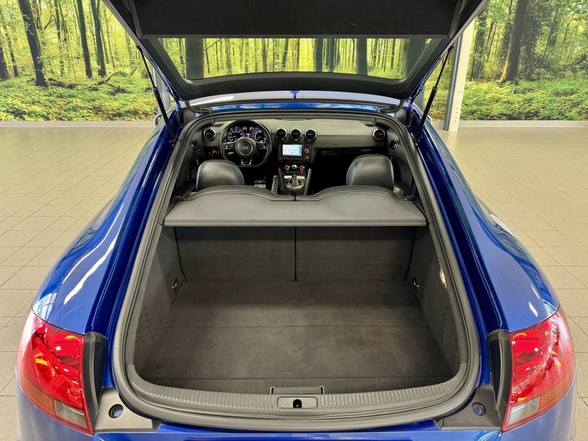 Audi TT RS Audi TT 2.5 T TT RS Plus Pro Line | 360 PK! | RS Seats | 20″ Licht Metaal | BOSE | Cruise Control | Rijmodus Regeling | Climate Control | Navigatie |