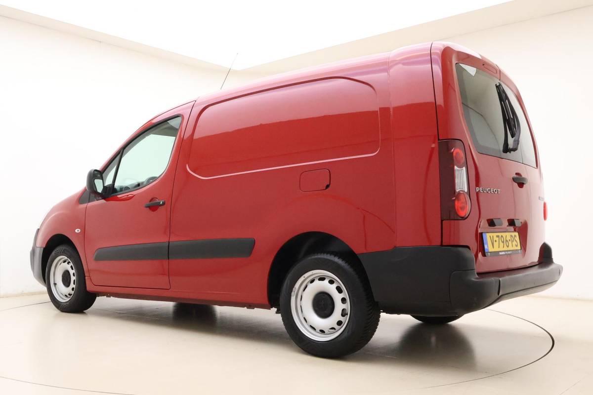 Peugeot Partner Peugeot Partner 122 1.6 BlueHDi 100 L2 Premium S&S Automaat | Marge | Climate Control | Cruise Control | Dealeronderhouden | Uniek