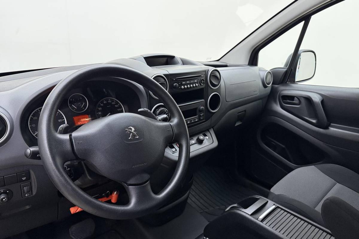 Peugeot Partner Peugeot Partner 122 1.6 BlueHDi 100 L2 Premium S&S Automaat | Marge | Climate Control | Cruise Control | Dealeronderhouden | Uniek