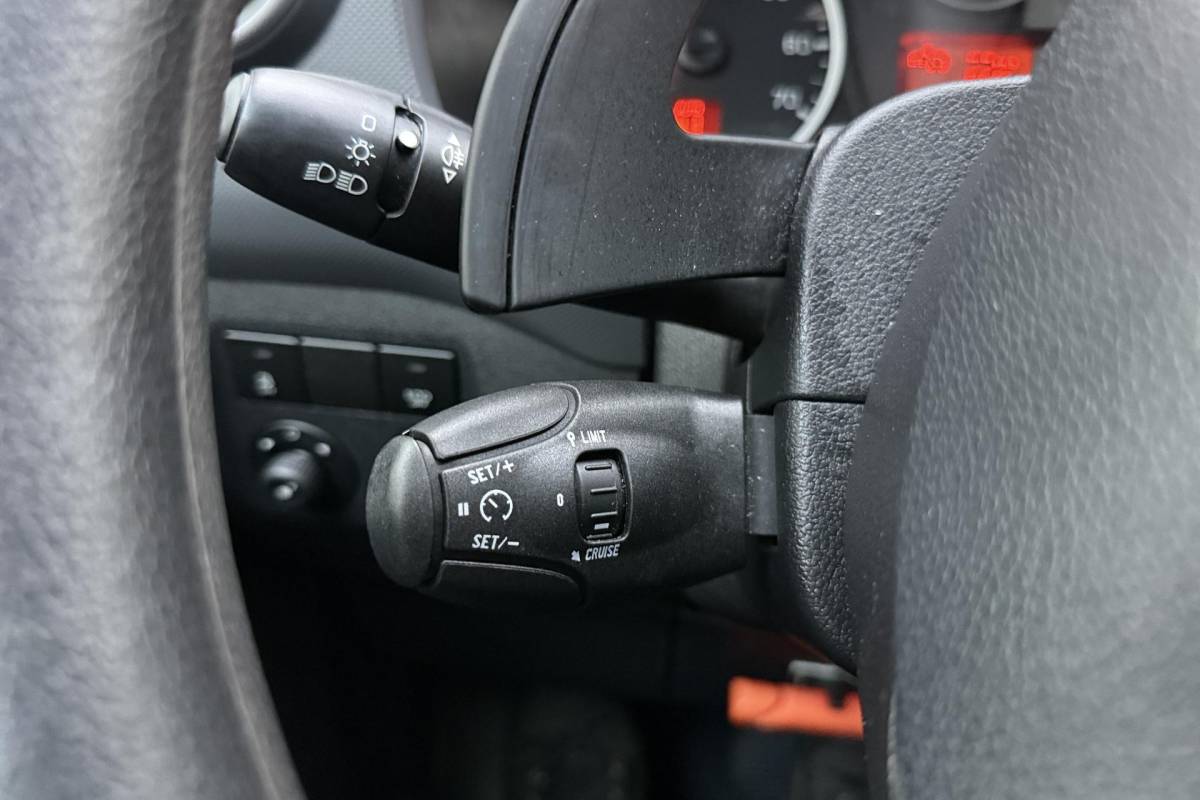 Peugeot Partner Peugeot Partner 122 1.6 BlueHDi 100 L2 Premium S&S Automaat | Marge | Climate Control | Cruise Control | Dealeronderhouden | Uniek