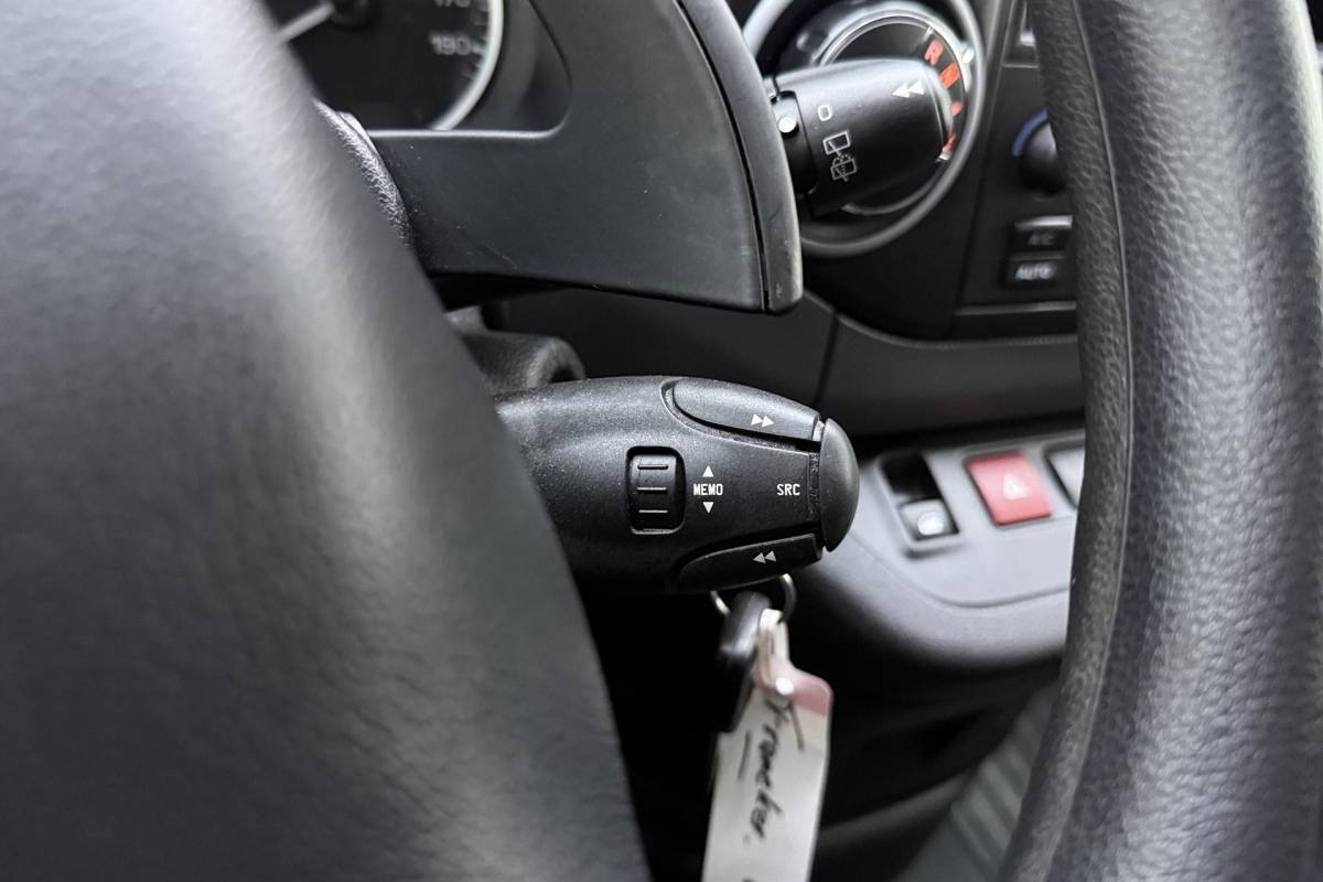 Peugeot Partner Peugeot Partner 122 1.6 BlueHDi 100 L2 Premium S&S Automaat | Marge | Climate Control | Cruise Control | Dealeronderhouden | Uniek