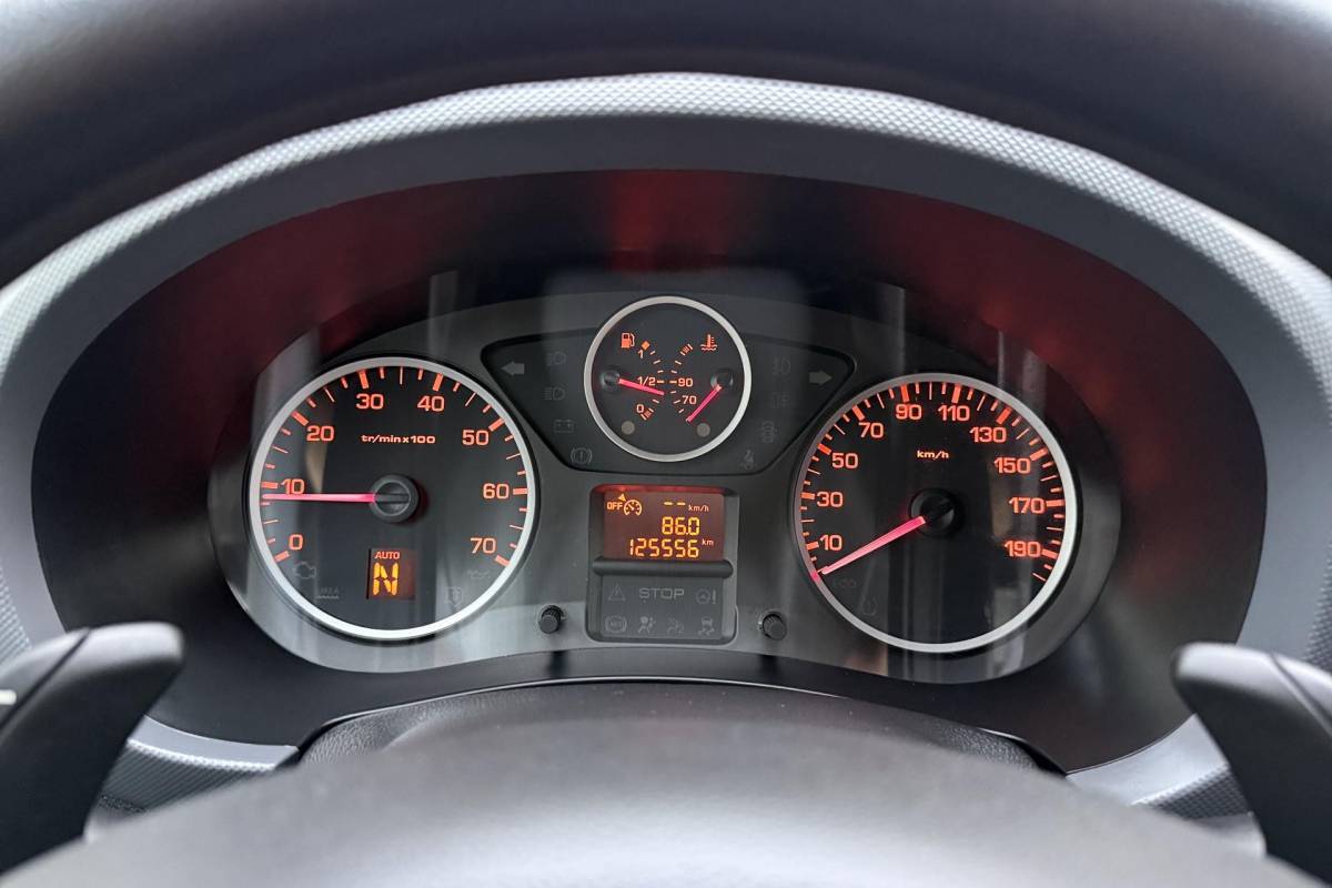 Peugeot Partner Peugeot Partner 122 1.6 BlueHDi 100 L2 Premium S&S Automaat | Marge | Climate Control | Cruise Control | Dealeronderhouden | Uniek