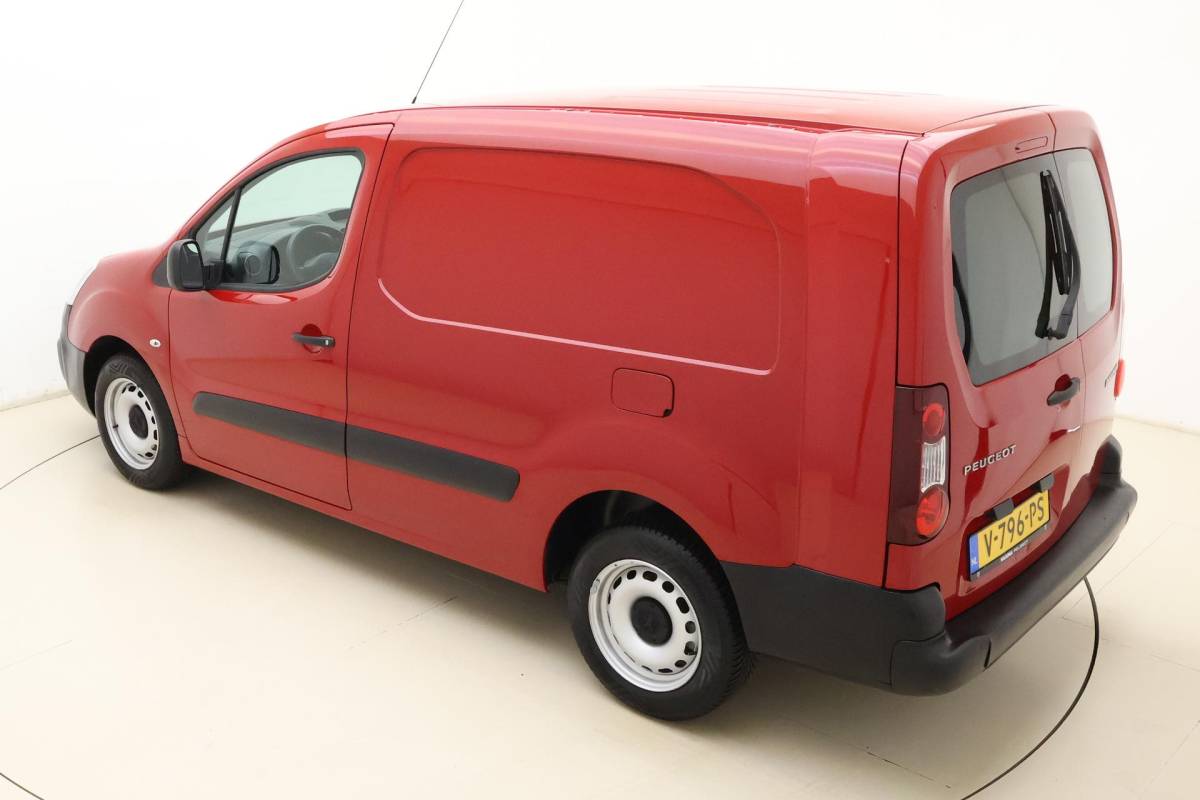 Peugeot Partner Peugeot Partner 122 1.6 BlueHDi 100 L2 Premium S&S Automaat | Marge | Climate Control | Cruise Control | Dealeronderhouden | Uniek