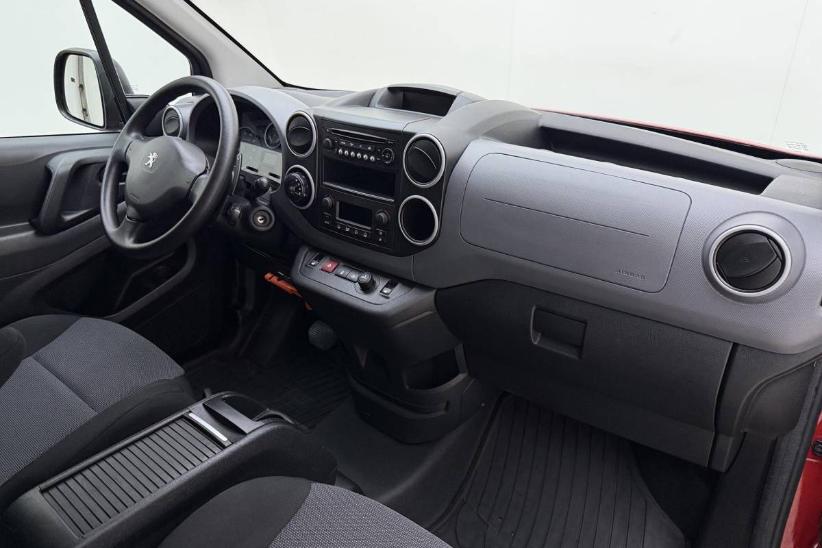 Peugeot Partner Peugeot Partner 122 1.6 BlueHDi 100 L2 Premium S&S Automaat | Marge | Climate Control | Cruise Control | Dealeronderhouden | Uniek