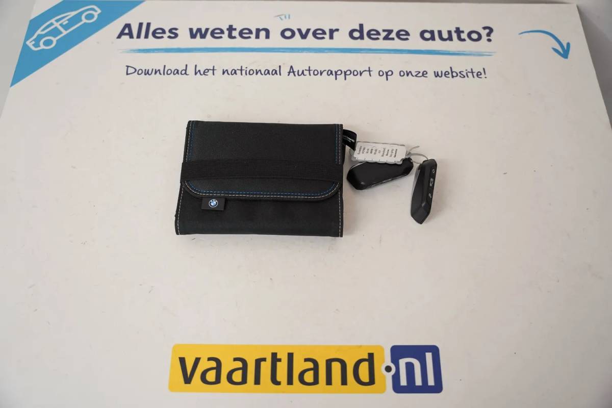 BMW X1 BMW X1 sDrive18i Executive Aut. NIEUW MODEL! [ LED Navi Camera Apple/Android Sportstoelen ]