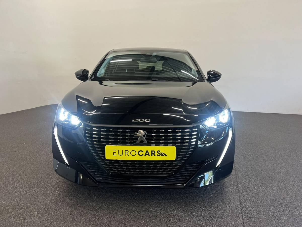 Peugeot 208 Peugeot 208 1.2 PureTech Allure Pack Navigatie Apple Carplay Android Auto Camera Parkeerhulp Cruise Control Stoelverwarming Full Led Climate Control Lichtmetalen velgen