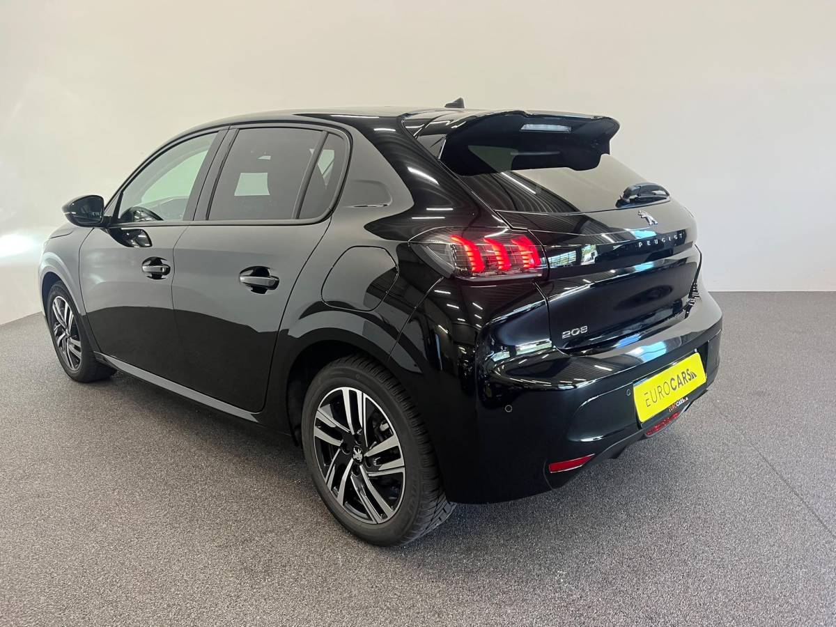 Peugeot 208 Peugeot 208 1.2 PureTech Allure Pack Navigatie Apple Carplay Android Auto Camera Parkeerhulp Cruise Control Stoelverwarming Full Led Climate Control Lichtmetalen velgen