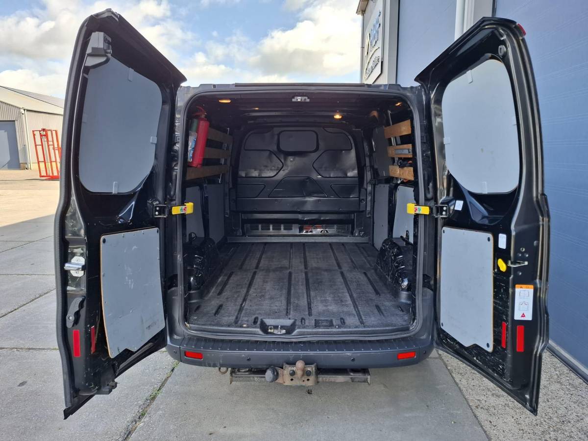 Ford Transit Custom Ford Transit Custom 270 2.0 TDCI L1H1 Economy Edition AIRCO / CRUISE CONTROLE / TREKHAAK / EURO 6