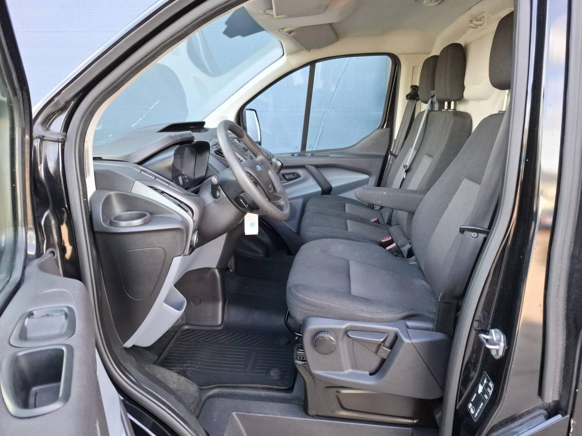 Ford Transit Custom Ford Transit Custom 270 2.0 TDCI L1H1 Economy Edition AIRCO / CRUISE CONTROLE / TREKHAAK / EURO 6