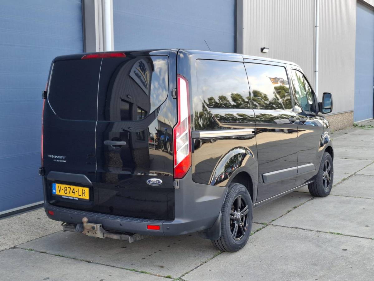 Ford Transit Custom Ford Transit Custom 270 2.0 TDCI L1H1 Economy Edition AIRCO / CRUISE CONTROLE / TREKHAAK / EURO 6