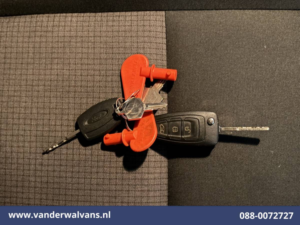 Ford Transit Ford Transit 2.0 TDCI 130pk Bakwagen 232cm Hoog Laadklep Zijdeur Euro6 Airco | Lat om Lat betimmering Bijrijdersbank, 904kg laadvermogen
