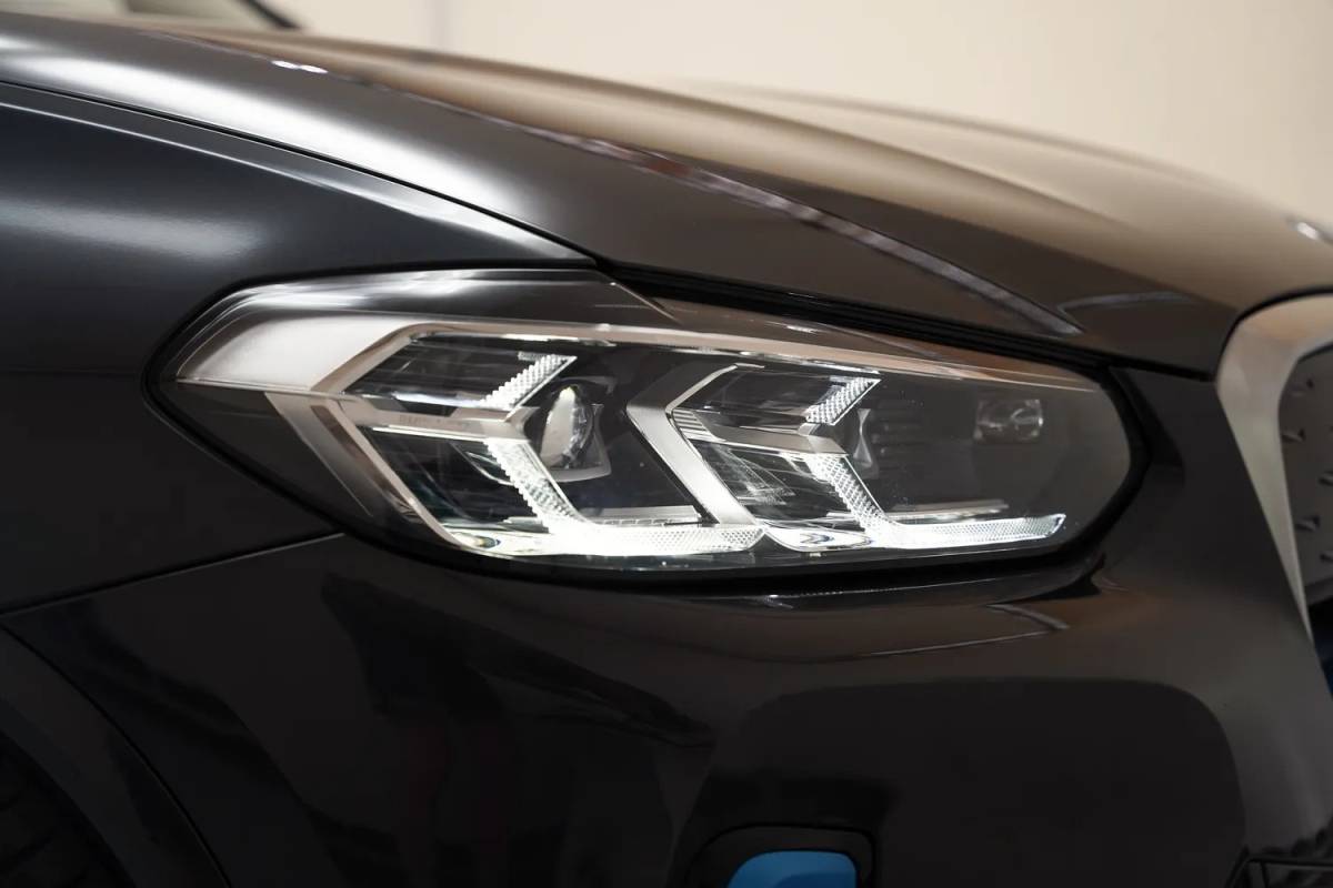 BMW iX3 BMW iX3 M Sport High Executive 80 kWh 3-fase SOH 94.2% [ Panorama Leder Adapt.cruise Camera ]