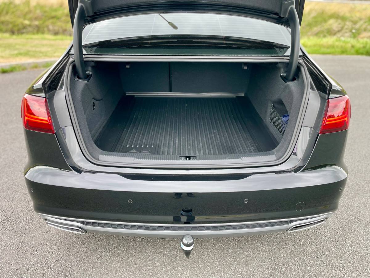 Audi A6 Audi A6 Limousine 1.8 TFSI ultra S line Edition, Aut, Trekhaak, Navi, Stoelverw, Half leder, 20”, 1e eig afk, Geen import, Nap!