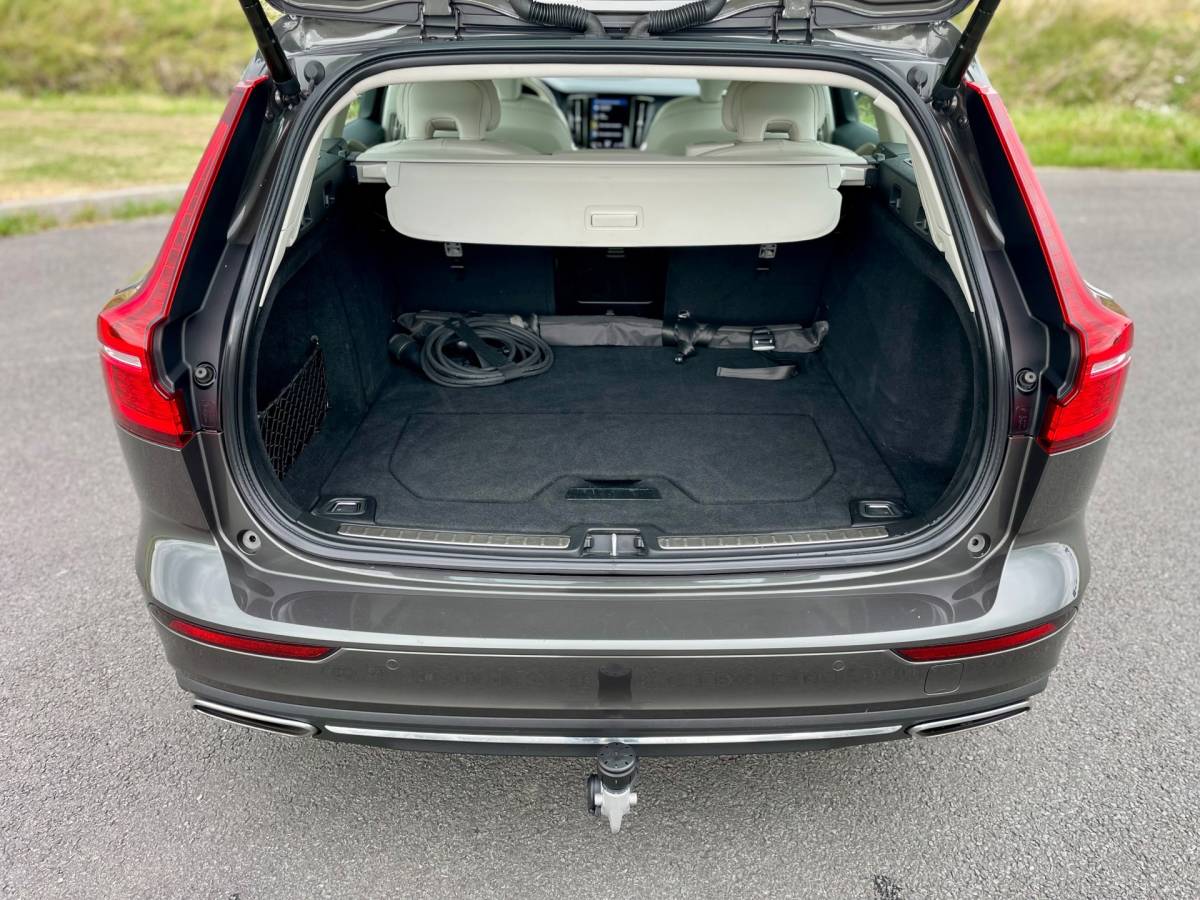 Volvo V60 Volvo V60 2.0 T8 Recharge AWD Inscription, Trekhk, Acc, ORG.NL Cam, Stoel-/stuurverw, 1e eig, Geen import, Nap, Volledig oh!
