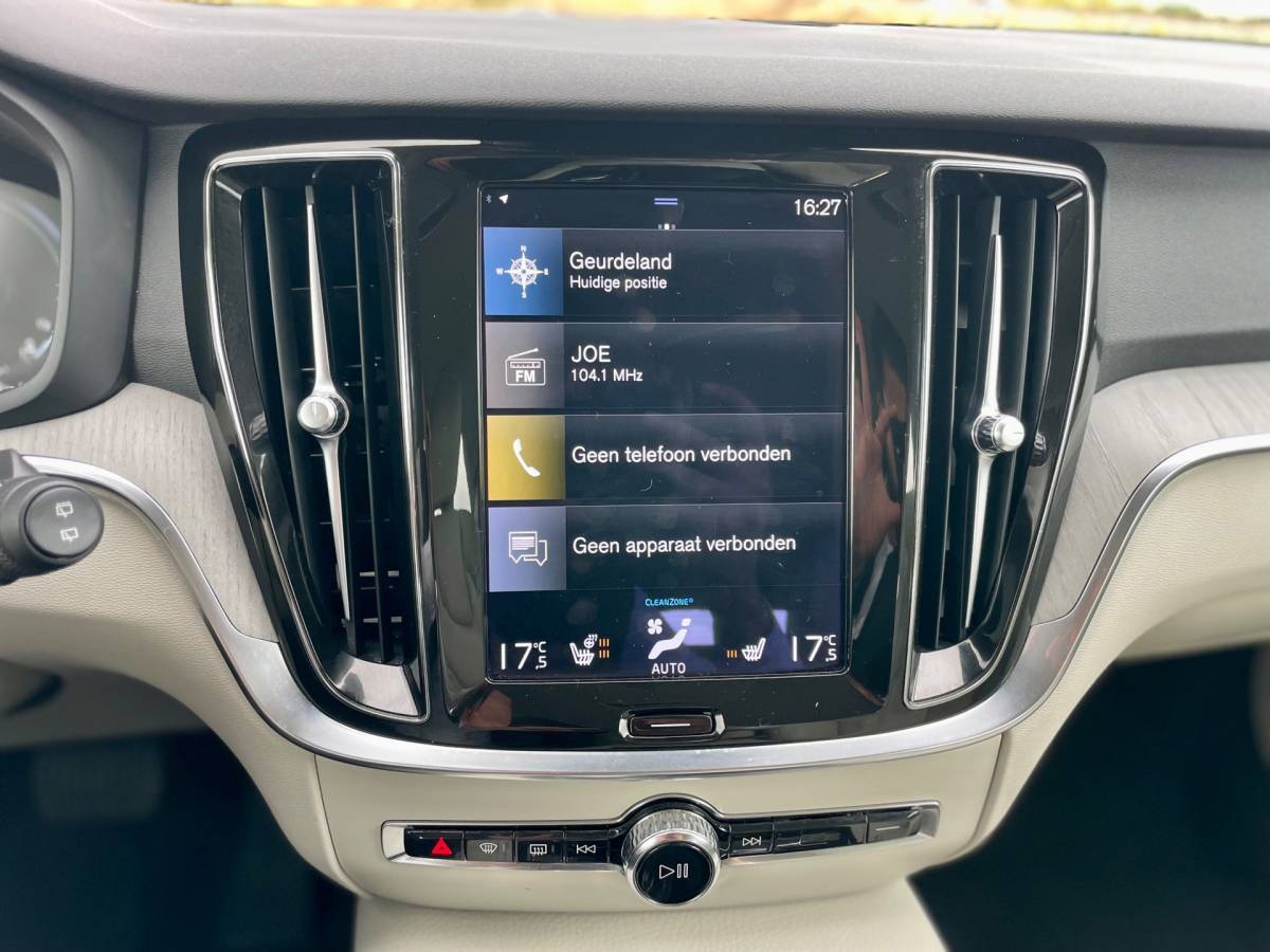 Volvo V60 Volvo V60 2.0 T8 Recharge AWD Inscription, Trekhk, Acc, ORG.NL Cam, Stoel-/stuurverw, 1e eig, Geen import, Nap, Volledig oh!
