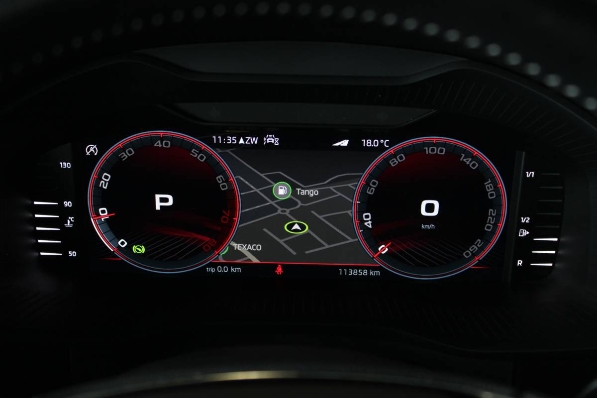Škoda Kodiaq ŠKODA Kodiaq 1.5 TSI Sportline Business Facelift | Trekhaak | Camera | Memory | Virtual Cockpit | LED Matrix | Carplay | Keyless | Stoelverw./venti | 20″ LMV | PDC V+A