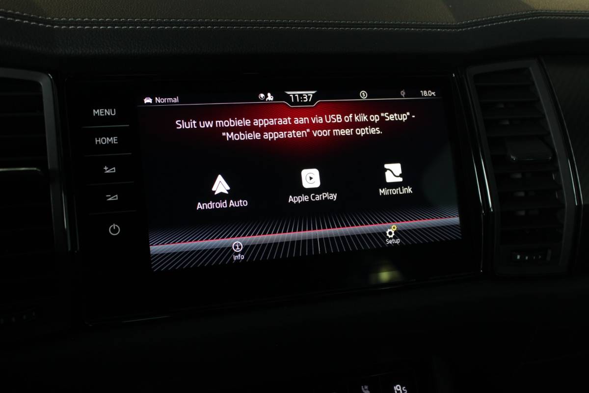Škoda Kodiaq ŠKODA Kodiaq 1.5 TSI Sportline Business Facelift | Trekhaak | Camera | Memory | Virtual Cockpit | LED Matrix | Carplay | Keyless | Stoelverw./venti | 20″ LMV | PDC V+A