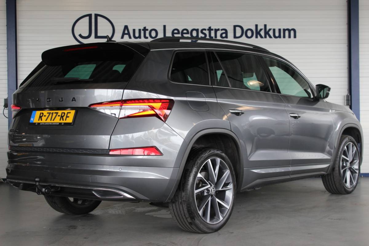 Škoda Kodiaq ŠKODA Kodiaq 1.5 TSI Sportline Business Facelift | Trekhaak | Camera | Memory | Virtual Cockpit | LED Matrix | Carplay | Keyless | Stoelverw./venti | 20″ LMV | PDC V+A