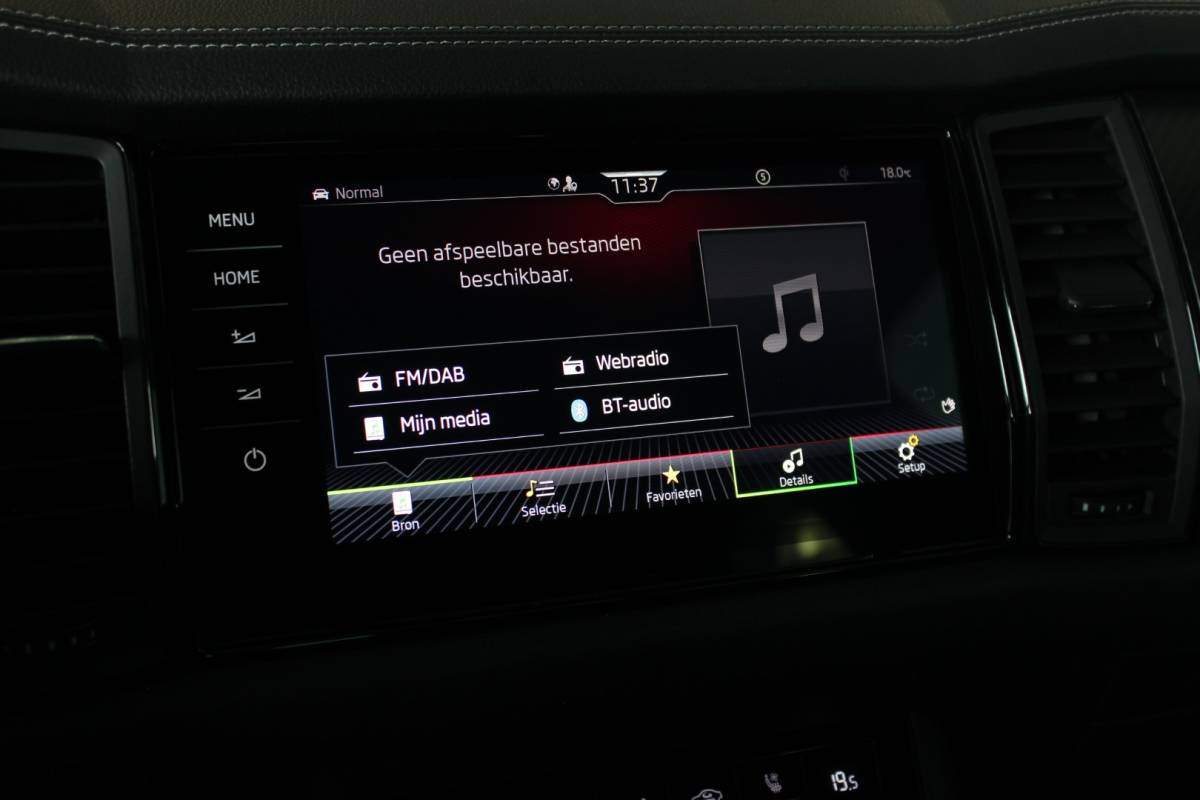 Škoda Kodiaq ŠKODA Kodiaq 1.5 TSI Sportline Business Facelift | Trekhaak | Camera | Memory | Virtual Cockpit | LED Matrix | Carplay | Keyless | Stoelverw./venti | 20″ LMV | PDC V+A