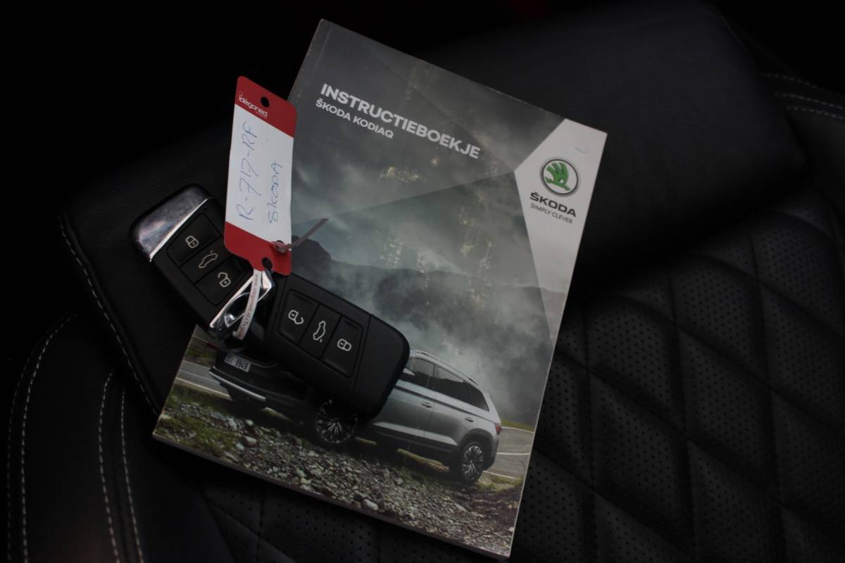 Škoda Kodiaq ŠKODA Kodiaq 1.5 TSI Sportline Business Facelift | Trekhaak | Camera | Memory | Virtual Cockpit | LED Matrix | Carplay | Keyless | Stoelverw./venti | 20″ LMV | PDC V+A