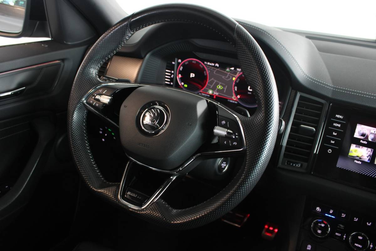 Škoda Kodiaq ŠKODA Kodiaq 1.5 TSI Sportline Business Facelift | Trekhaak | Camera | Memory | Virtual Cockpit | LED Matrix | Carplay | Keyless | Stoelverw./venti | 20″ LMV | PDC V+A
