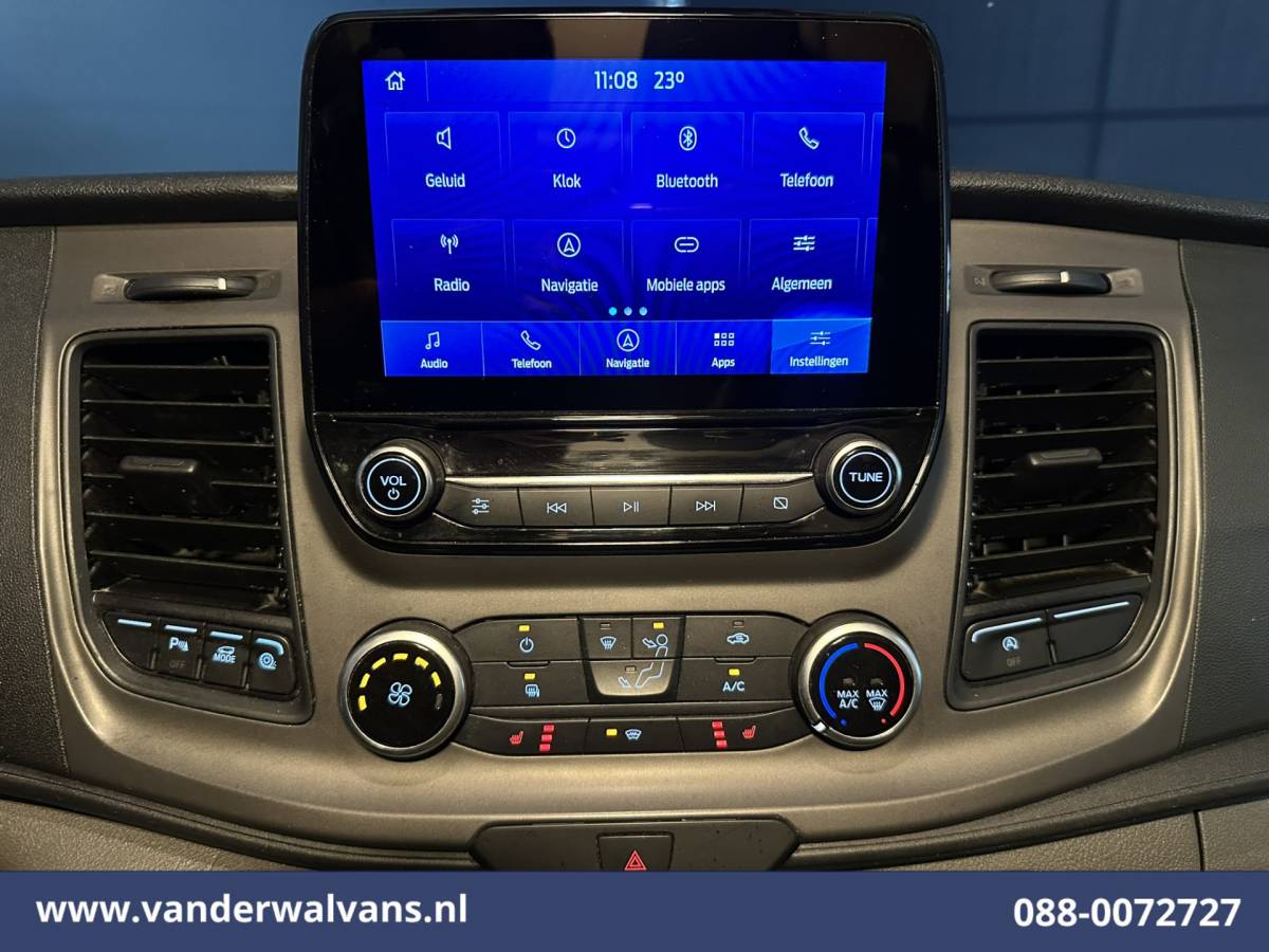 Ford Transit Custom Ford Transit Custom 2.0 TDCI L2H1 Euro6 Airco | Camera | Navigatie | Apple Carplay | Cruisecontrol | LED Android Auto, Stoelverwarming, Verwarmde voorruit, Parkeersensoren, Bijrijdersbank, 2800kg trekvermogen