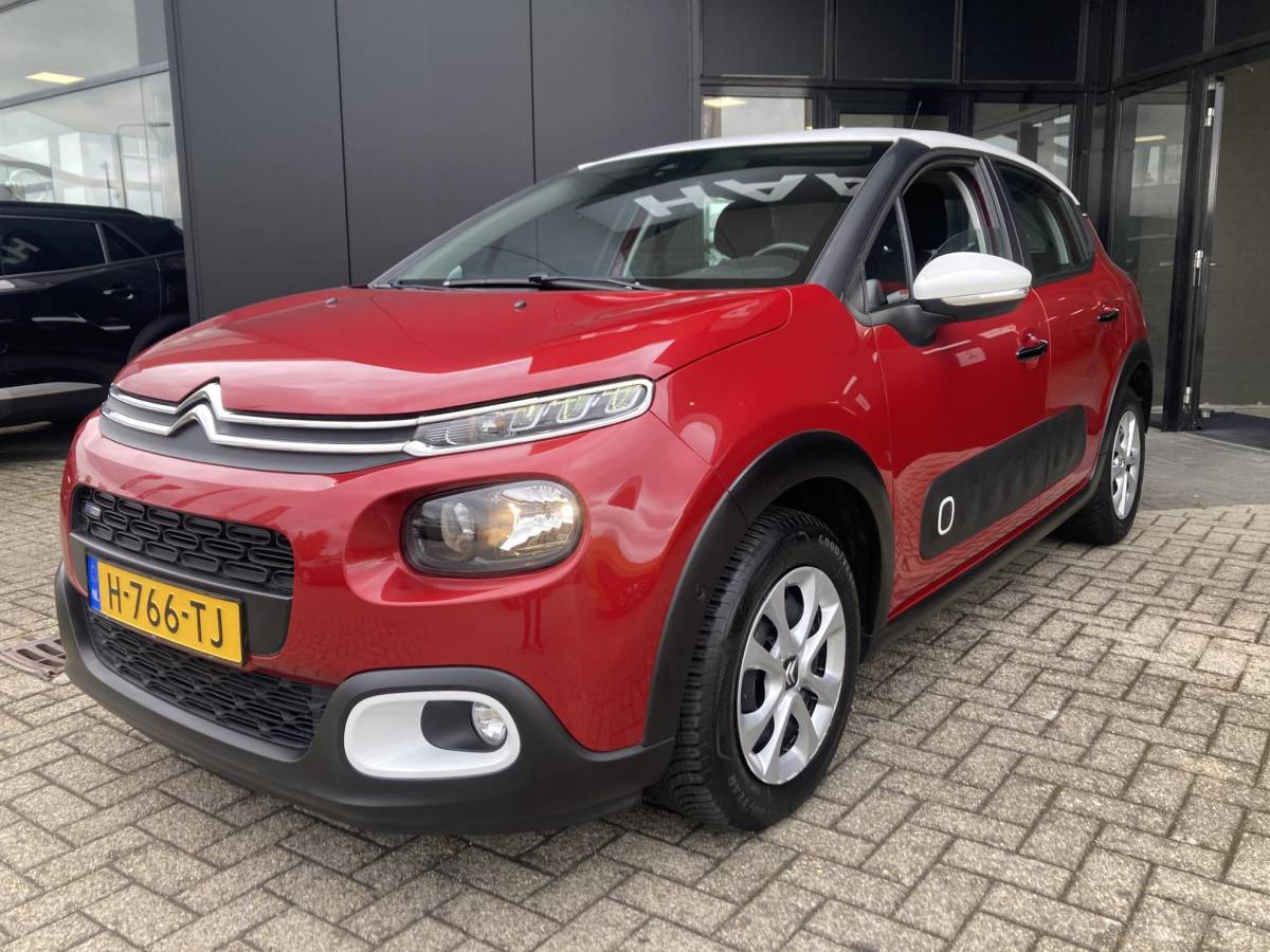 Citroën C3 Citroen C3 1.2 PureTech 82pk Feel | Navigatie | Achteruitrijcamera | Climate control | Cruise control | Parkeersensoren | Dodehoekdetectie | Keyless | Weinig kilometers