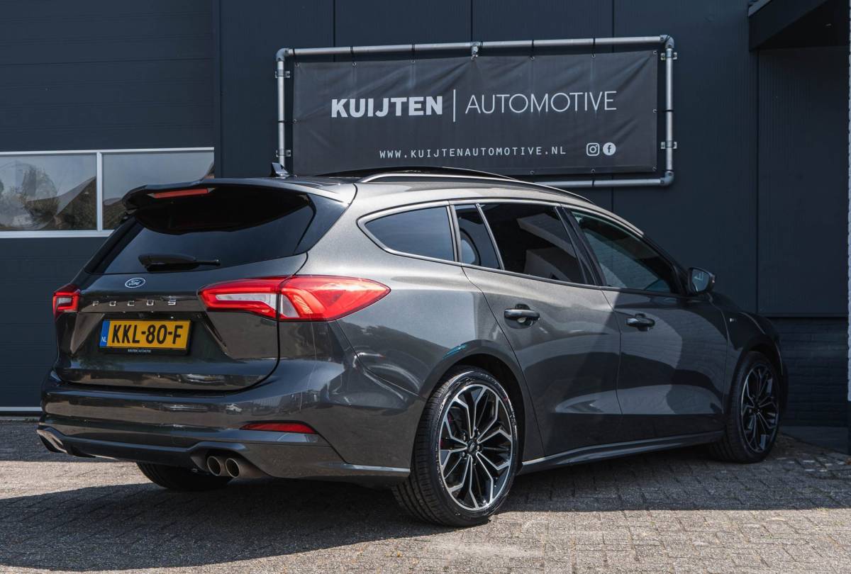 Ford Focus Ford Focus Wagon 1.0 EcoBoost ST Line / Automaat / Pano / Virtual!
