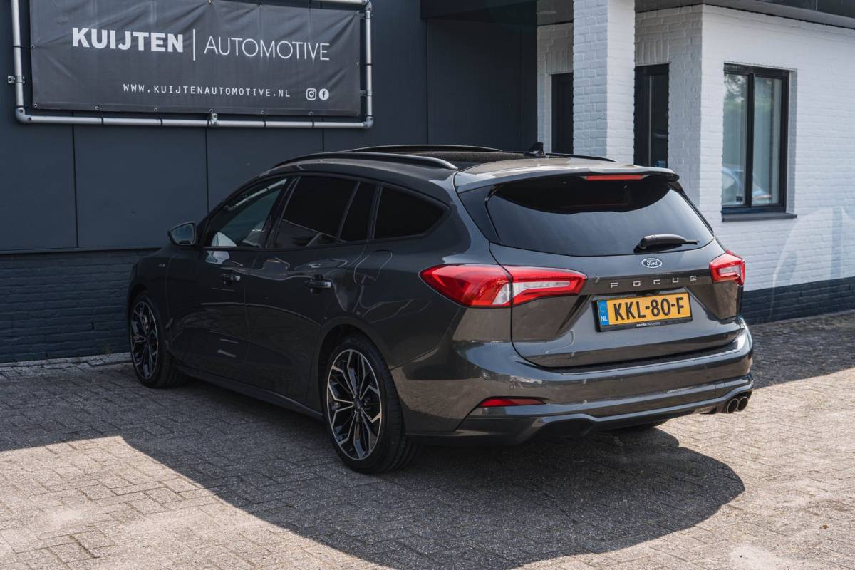 Ford Focus Ford Focus Wagon 1.0 EcoBoost ST Line / Automaat / Pano / Virtual!