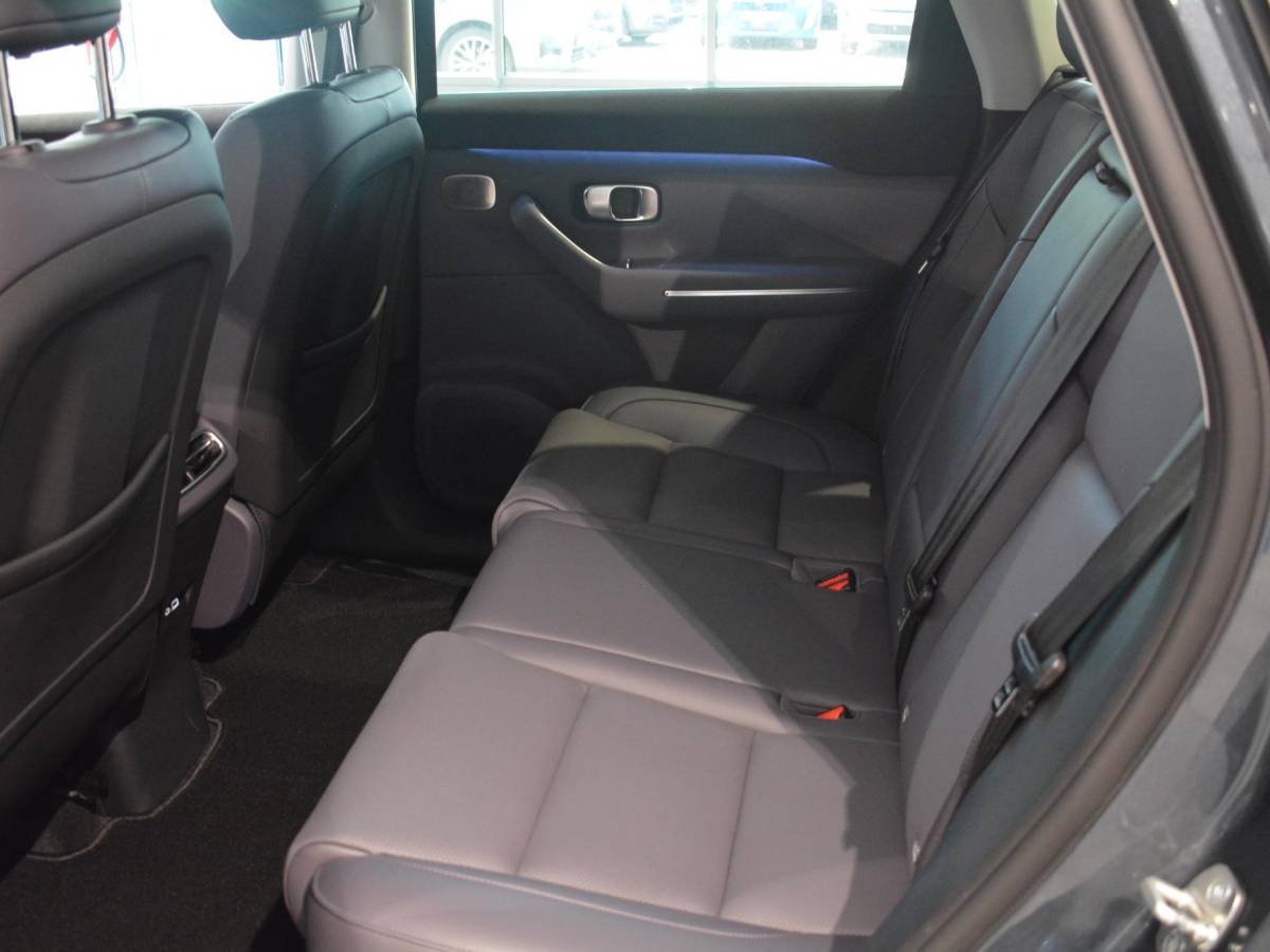 Leapmotor C10 Leapmotor C10 Design REEV 28.4 kWh | Lederen interieur | Navigatie | 360 Camera