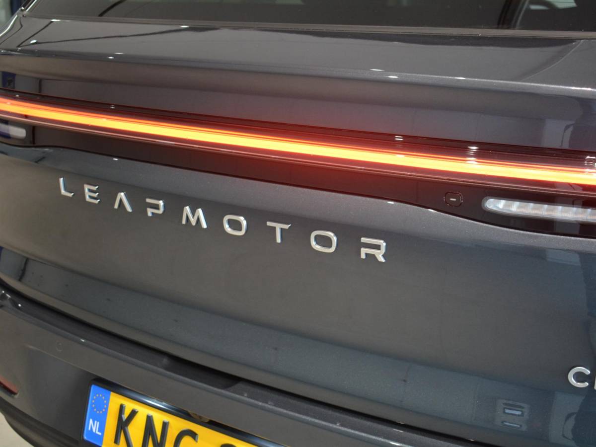Leapmotor C10 Leapmotor C10 Design REEV 28.4 kWh | Lederen interieur | Navigatie | 360 Camera