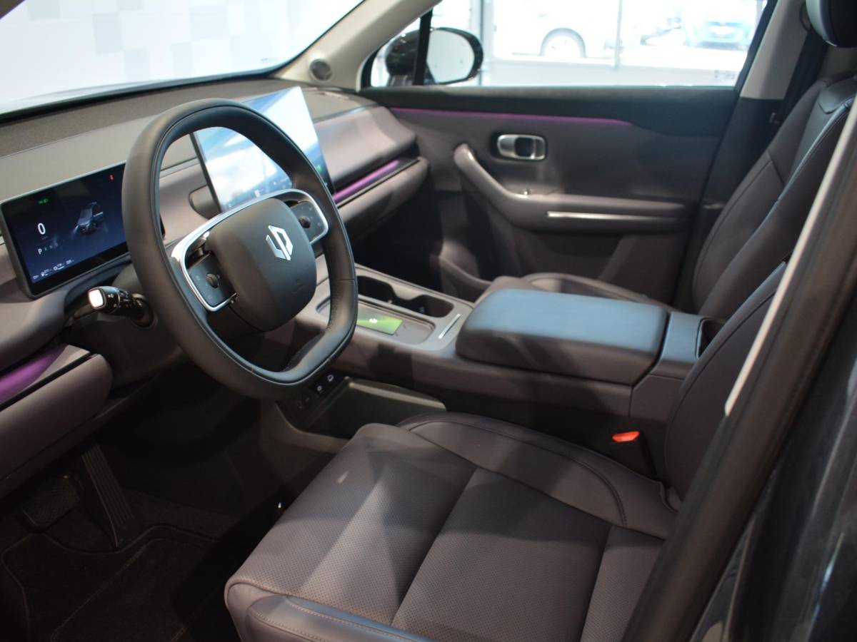 Leapmotor C10 Leapmotor C10 Design REEV 28.4 kWh | Lederen interieur | Navigatie | 360 Camera