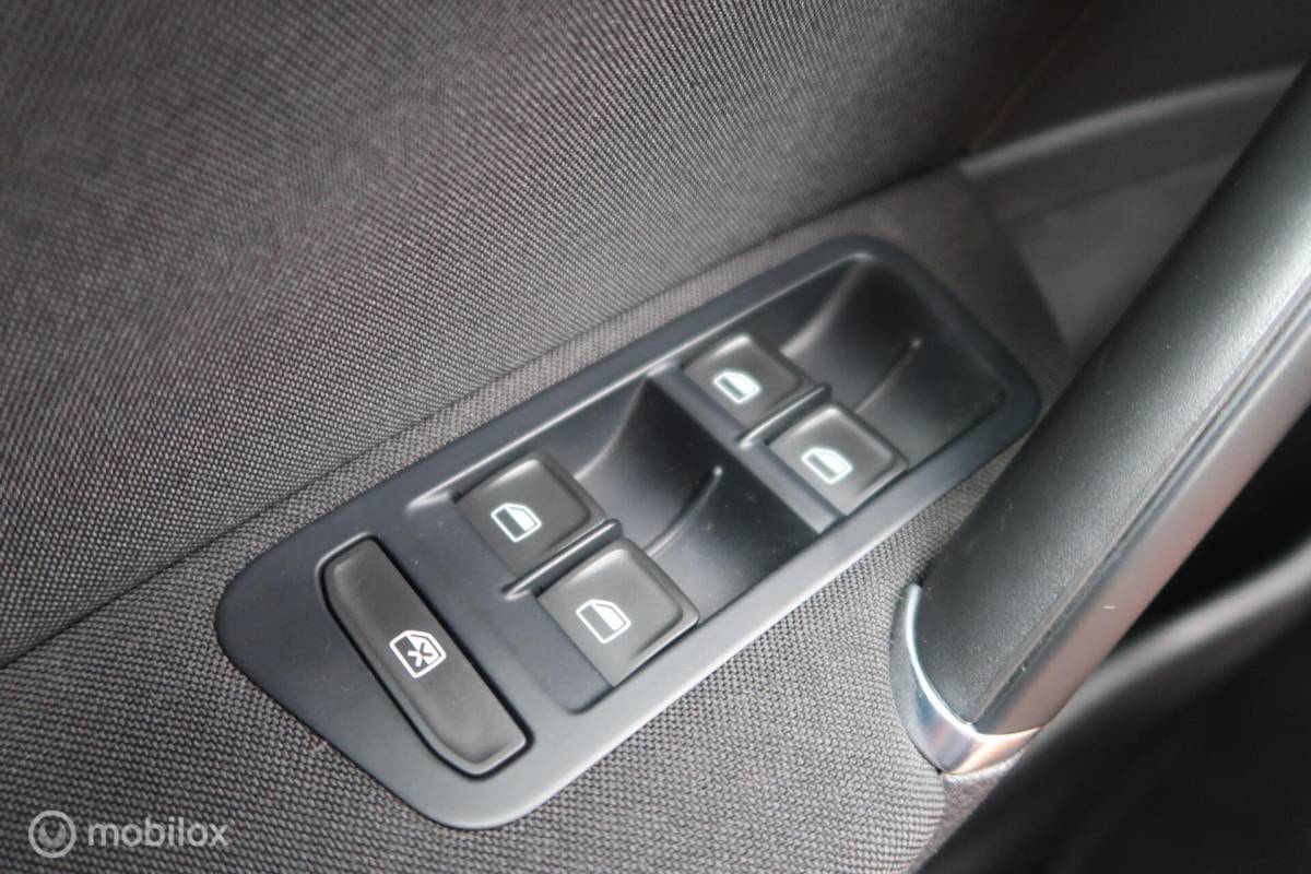 Volkswagen Golf Volkswagen Golf 1.2 TSI Comfortline BlueMotion